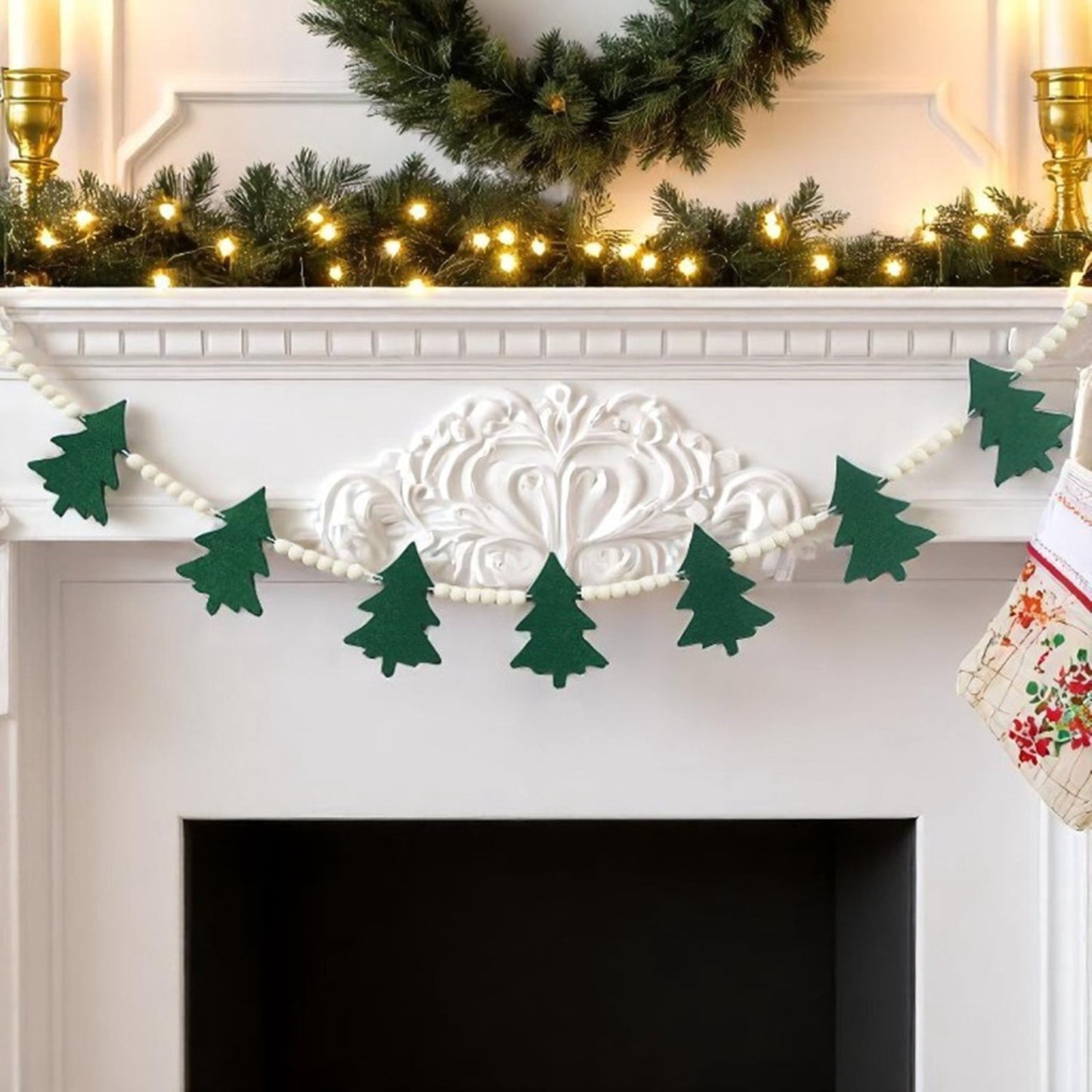 TETOU 4ft Christmas Tree Wooden Bead Garland,Cute Felt Xmas Tree Hanging Green White Bead Ornament String Festive Banner for Christmas New Year Party Home Mantel Wall Indoor Decoration