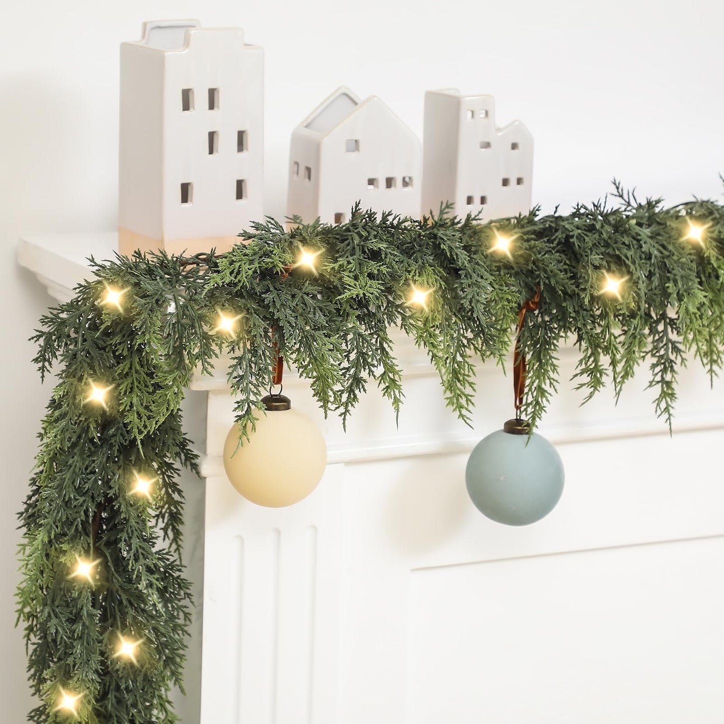 TETOU Christmas Cedar Garland with Lights,Artificial Realistic Cedar Pine Needles Greenery Garland for Christmas Holiday Winter Wall Mantle Fireplace Table Indoor Decor