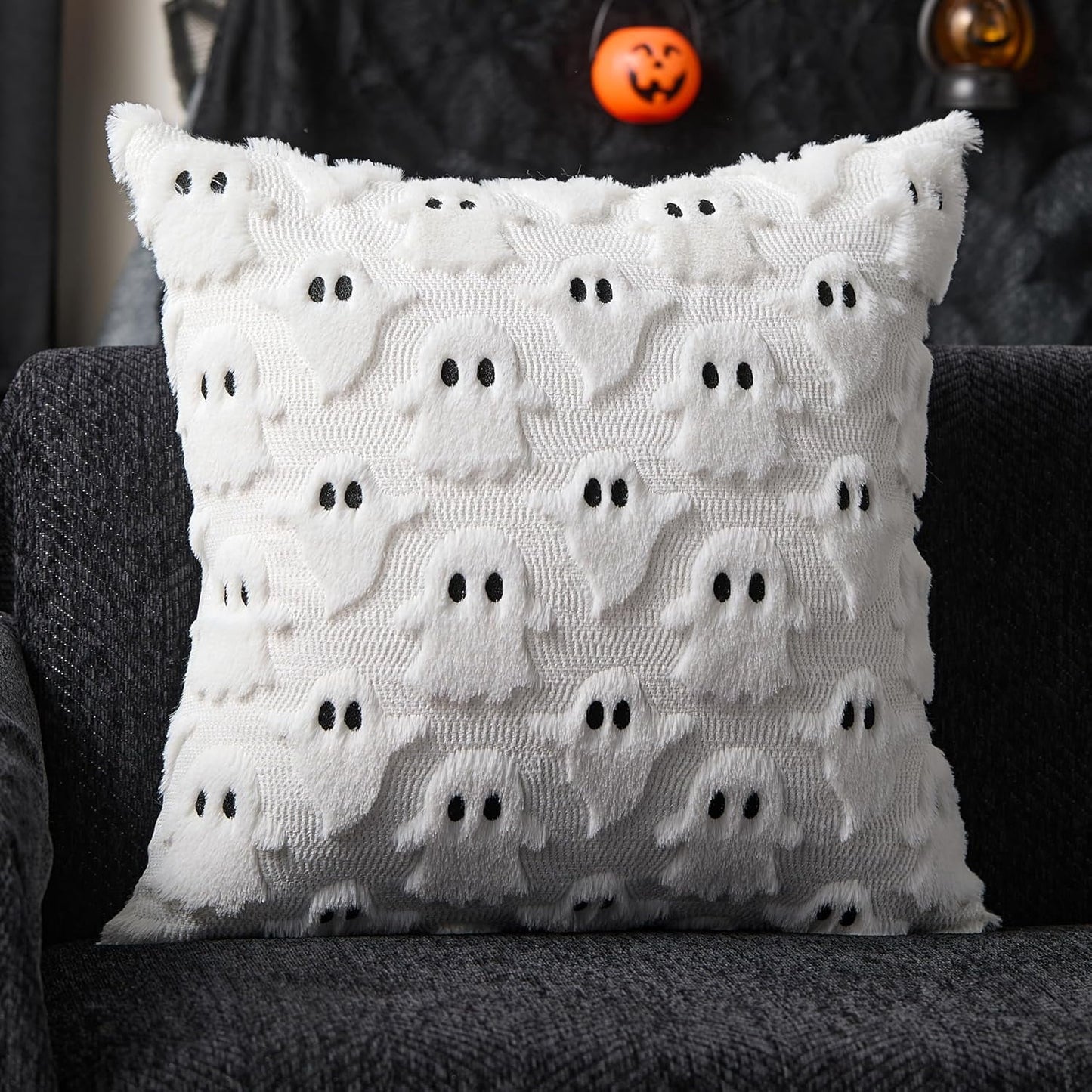 TETOU Halloween Pillow Covers,18"x18"Set of 2 White Ghost Throw Pillow Cases,Soft Faux Fur Wool Couch Cushion for Sofa Bedroom Living Room Home Farmhouse Fall Halloween Decor