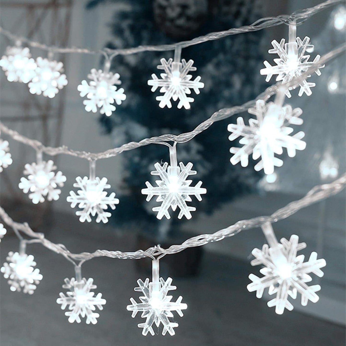 TETOU Christmas Decorations Lights,20 Ft 40 LED Snowflake String Lights Battery Operated Fairy Lights for Bedroom Room Party Home Xmas Tree Indoor Outdoor Decorations (White)