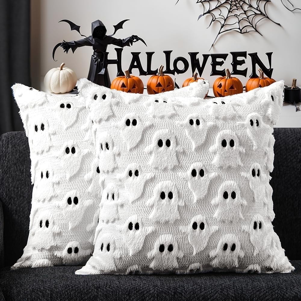 TETOU Halloween Pillow Covers,18"x18"Set of 2 White Ghost Throw Pillow Cases,Soft Faux Fur Wool Couch Cushion for Sofa Bedroom Living Room Home Farmhouse Fall Halloween Decor