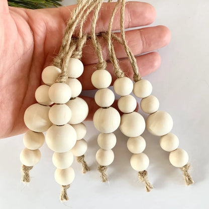 TETOU Boho Christmas Tree Ornaments,6pcs Rustic Wooden Beads Natural Modern Minimalist Xmas Decorative for Home Christmas Tree Bohemian Holiday Decor