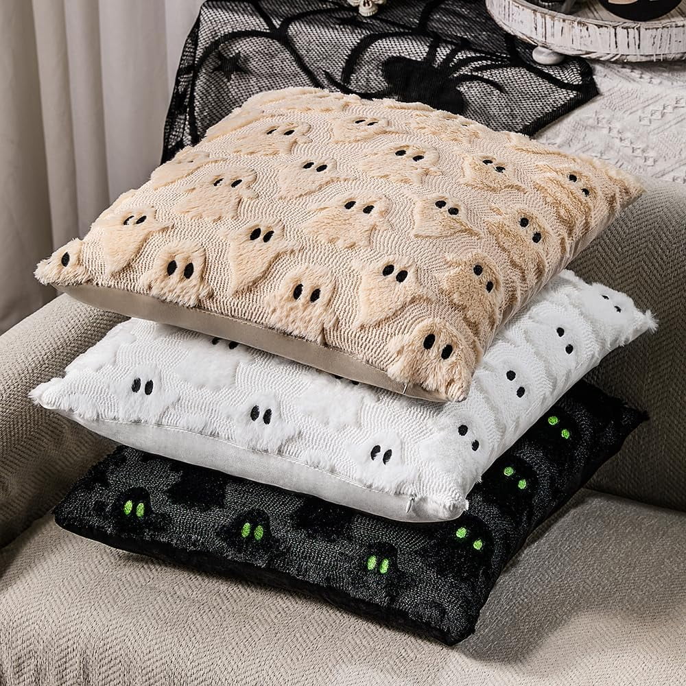 TETOU Halloween Pillow Covers,18"x18"Set of 2 White Ghost Throw Pillow Cases,Soft Faux Fur Wool Couch Cushion for Sofa Bedroom Living Room Home Farmhouse Fall Halloween Decor