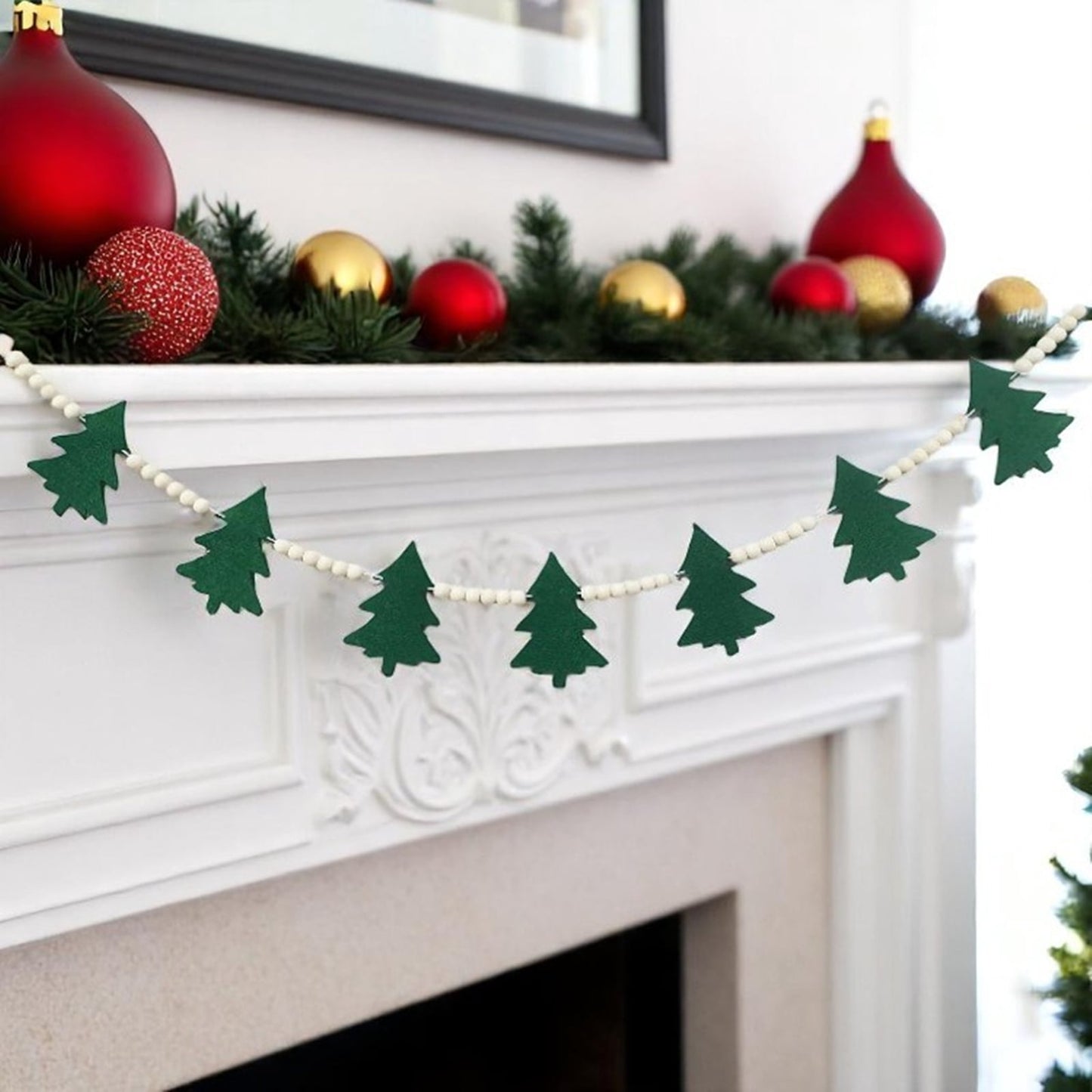 TETOU 4ft Christmas Tree Wooden Bead Garland,Cute Felt Xmas Tree Hanging Green White Bead Ornament String Festive Banner for Christmas New Year Party Home Mantel Wall Indoor Decoration