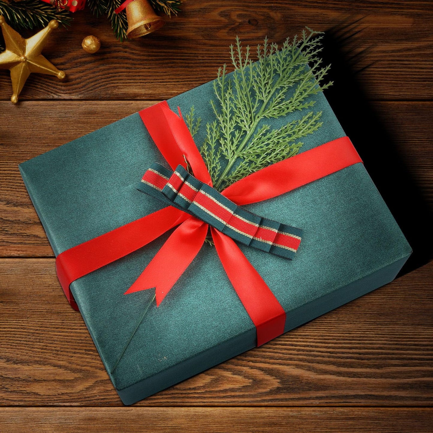 TETOU 40pcs Christmas Artificial Norfolk Cedar Sprigs Faux Cedar Spray Branches Greenery for Holiday DIY Decor