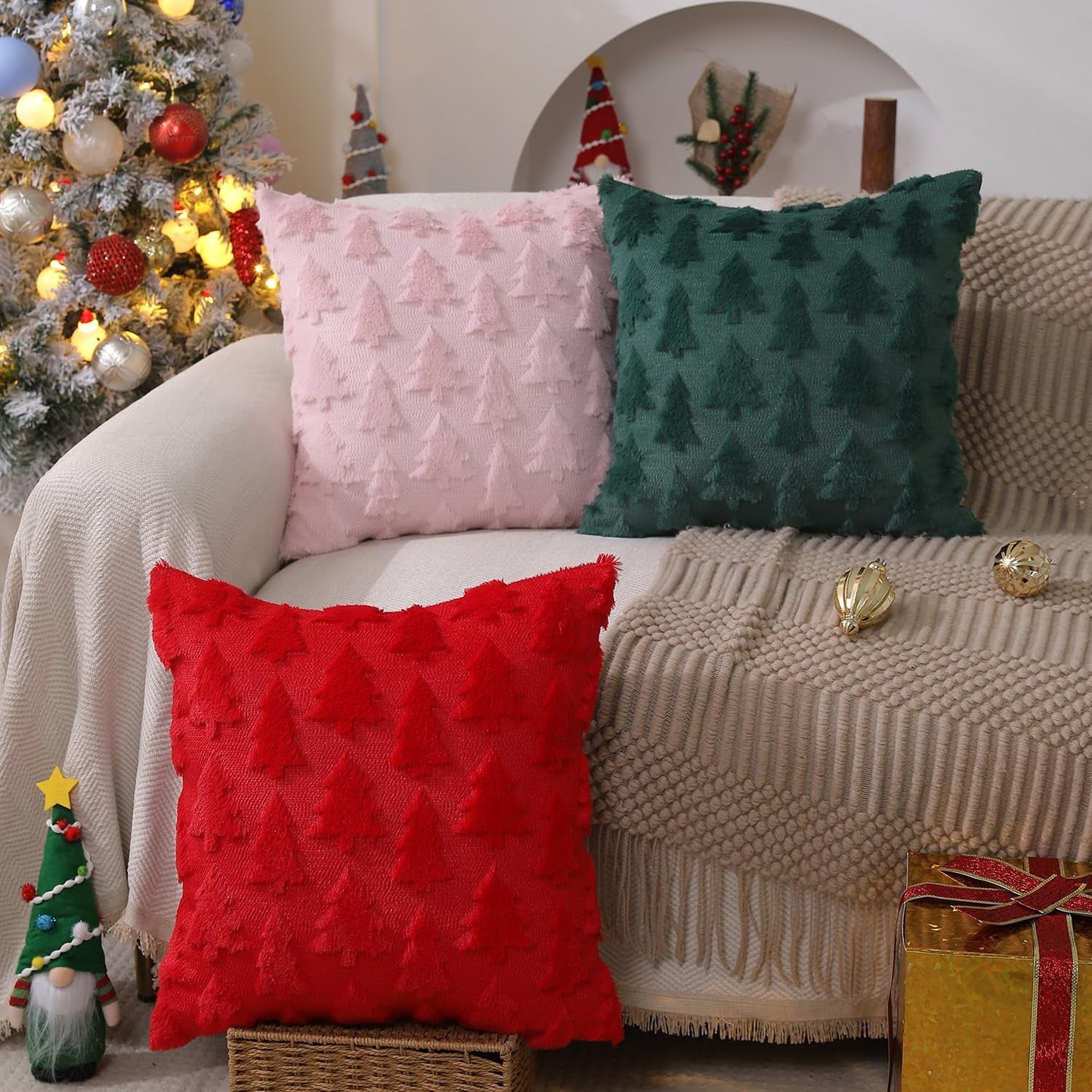 TETOU 18"x18"Set of 2 Christmas Tree Pillow Covers,Xmas Soft Faux Fur Wool Couch Cushion for Sofa Bedroom Living Room Home Farmhouse Winter Christmas Decor (Green)