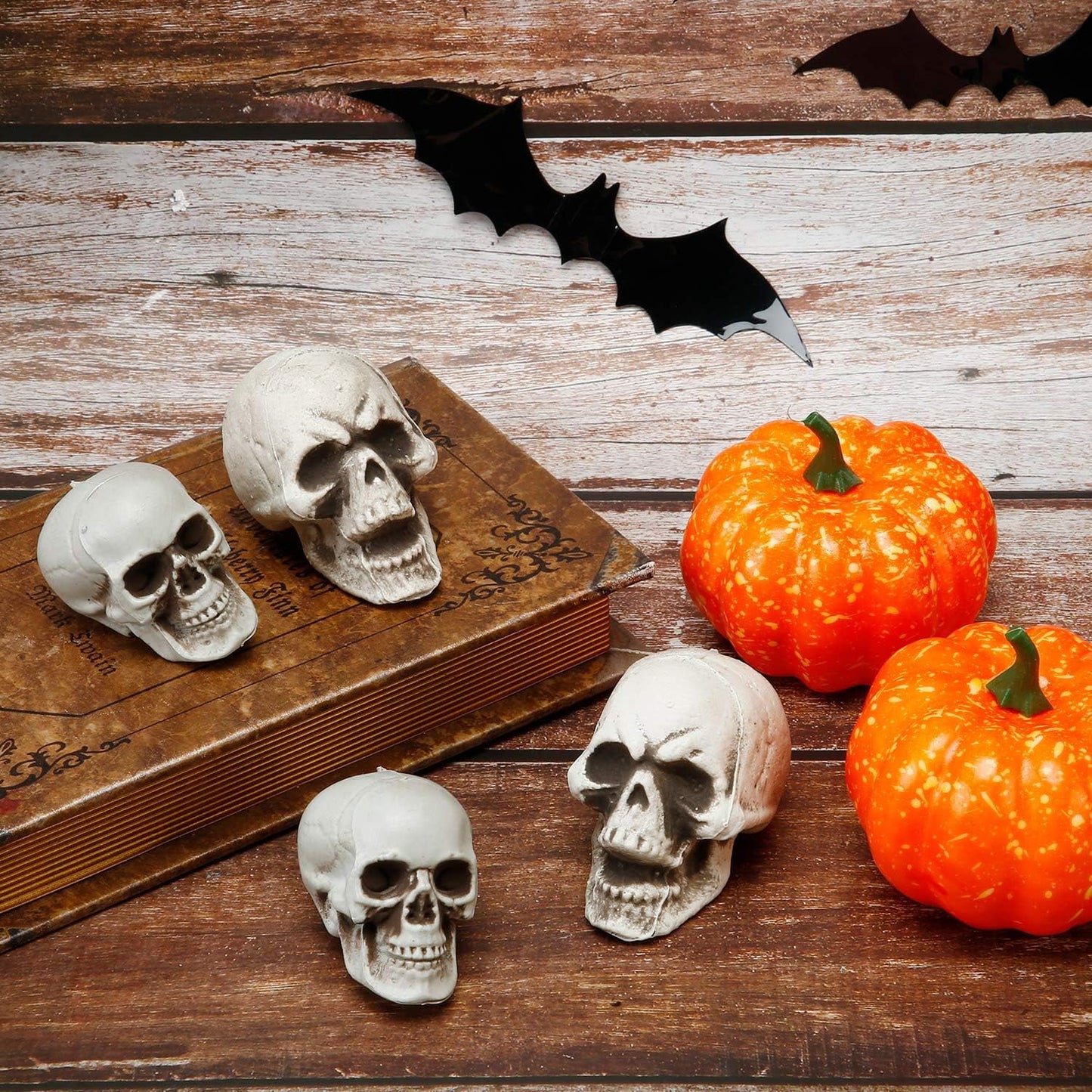 TETOU 8Pcs Halloween Skulls, Realistic Looking Skulls, 1.8*1.8*2.4 Inches Human Skeleton Head Skull for Halloween Bar Home Table Decoration