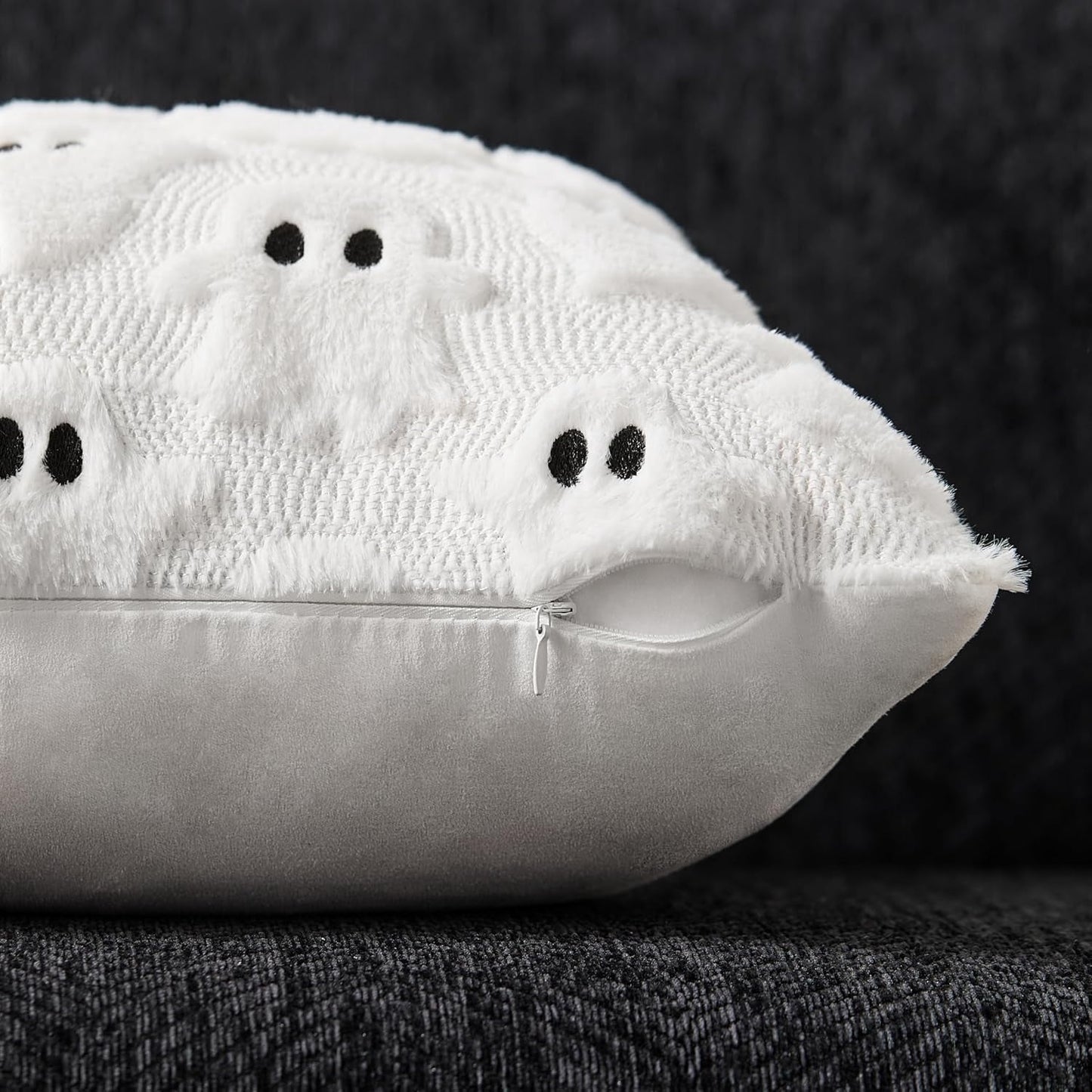 TETOU Halloween Pillow Covers,18"x18"Set of 2 White Ghost Throw Pillow Cases,Soft Faux Fur Wool Couch Cushion for Sofa Bedroom Living Room Home Farmhouse Fall Halloween Decor